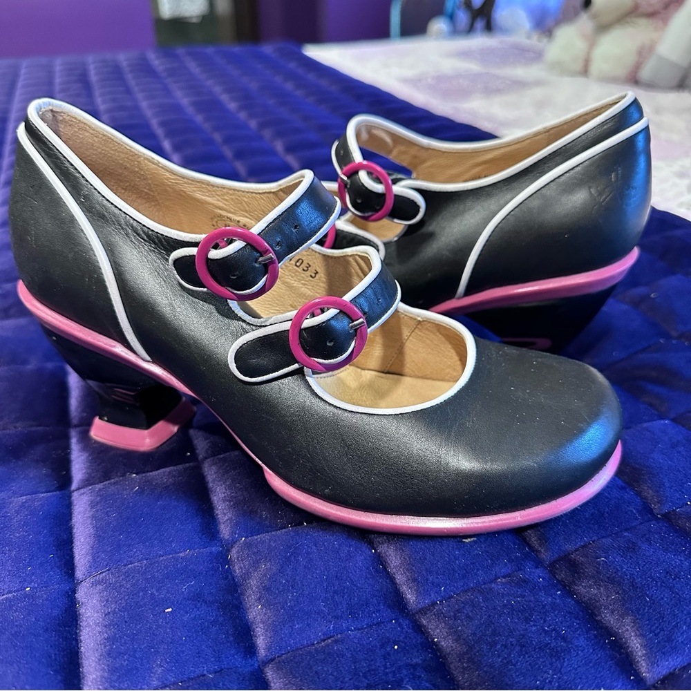 Fluevog Kitschy Kitschy Boom Boom Liz Double Strap Mary Jane Heel Black & Pink